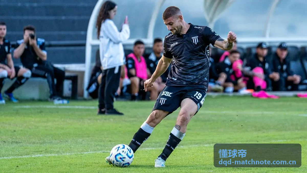 懂球帝新闻图片：欧冠战术复盘封面
